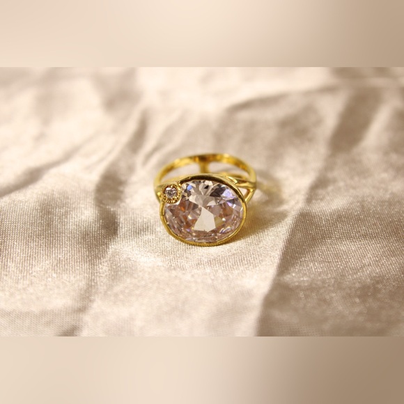 Rhinestone Ring - Size 7 - Picture 1 of 4